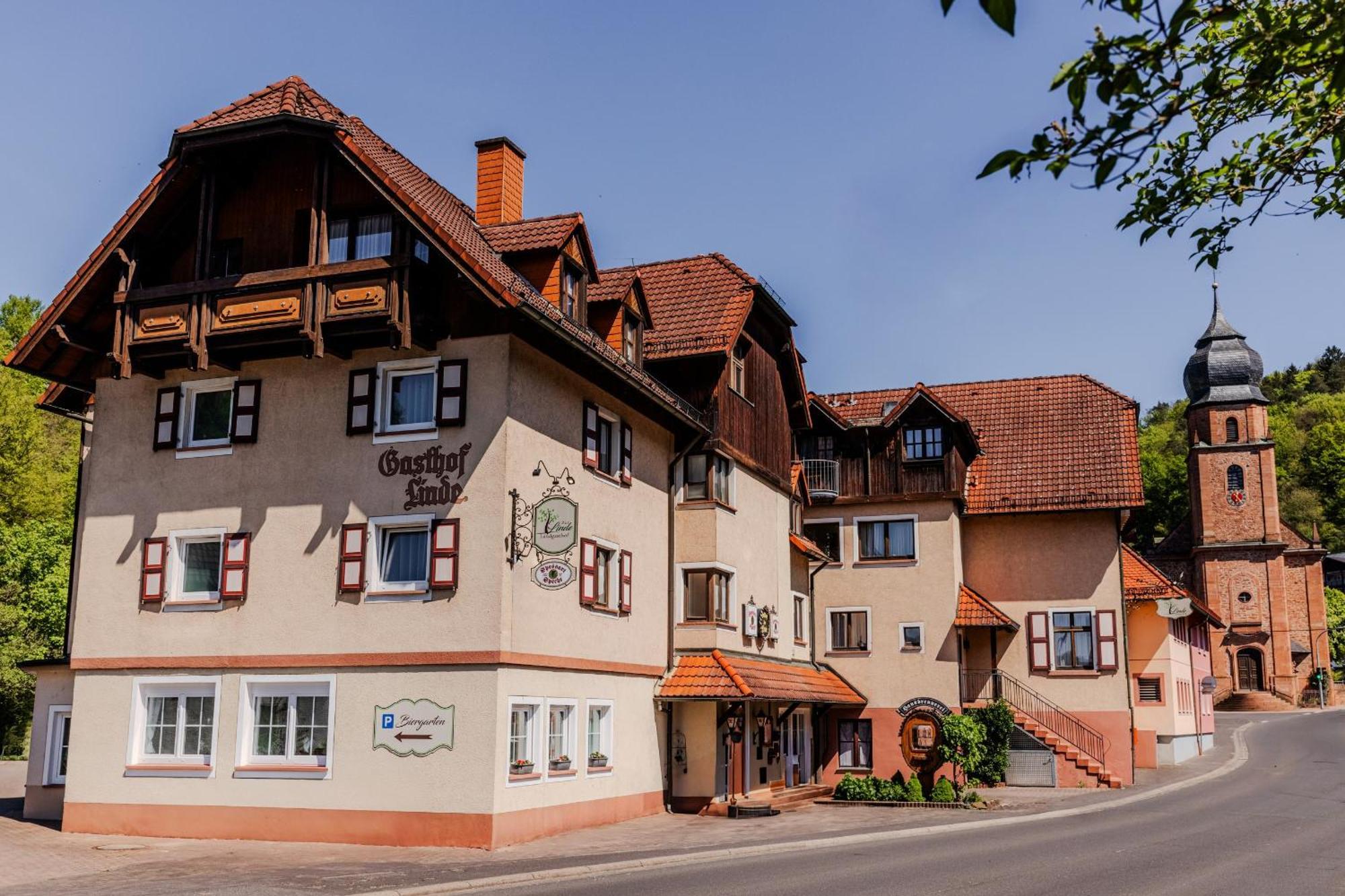 Landgasthof Zur Linde Heimbuchenthal Esterno foto