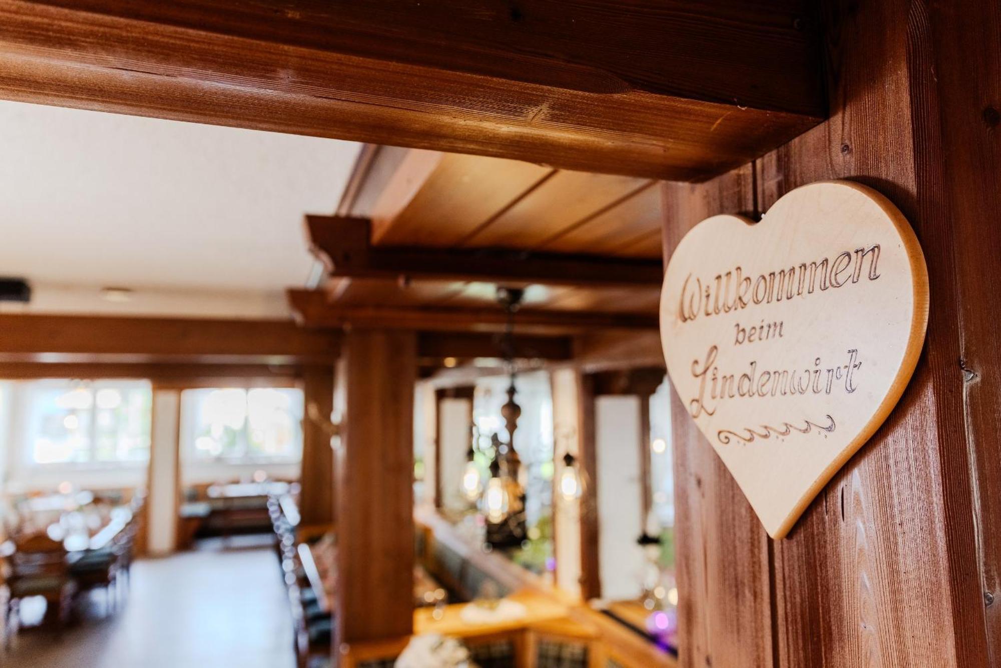 Landgasthof Zur Linde Heimbuchenthal Esterno foto