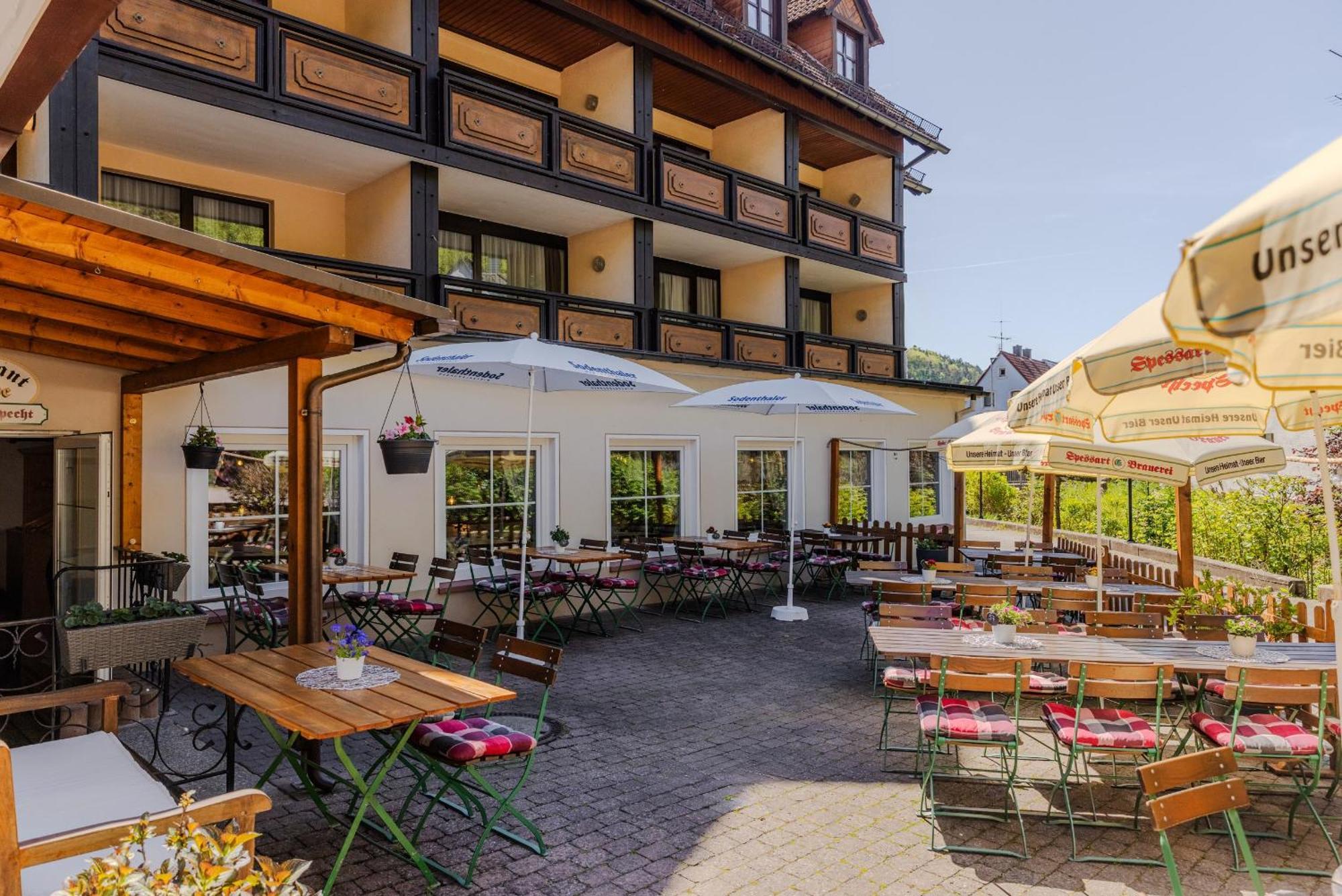 Landgasthof Zur Linde Heimbuchenthal Esterno foto