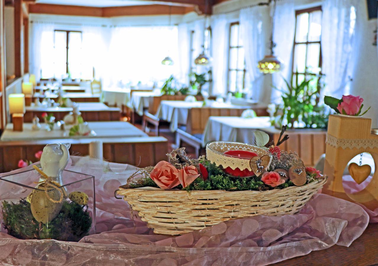 Landgasthof Zur Linde Heimbuchenthal Esterno foto